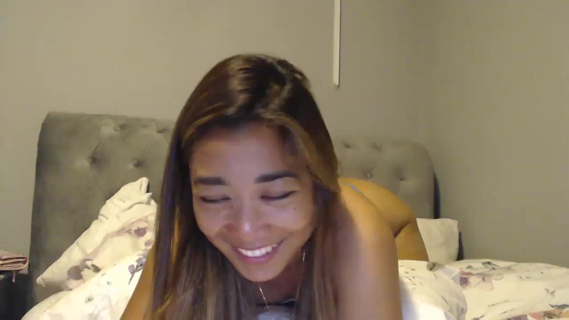 Gallery image thumbnail from NewKristine23's myfreecams stream on, 08/19/2023, 24:49 image 13 of 20
