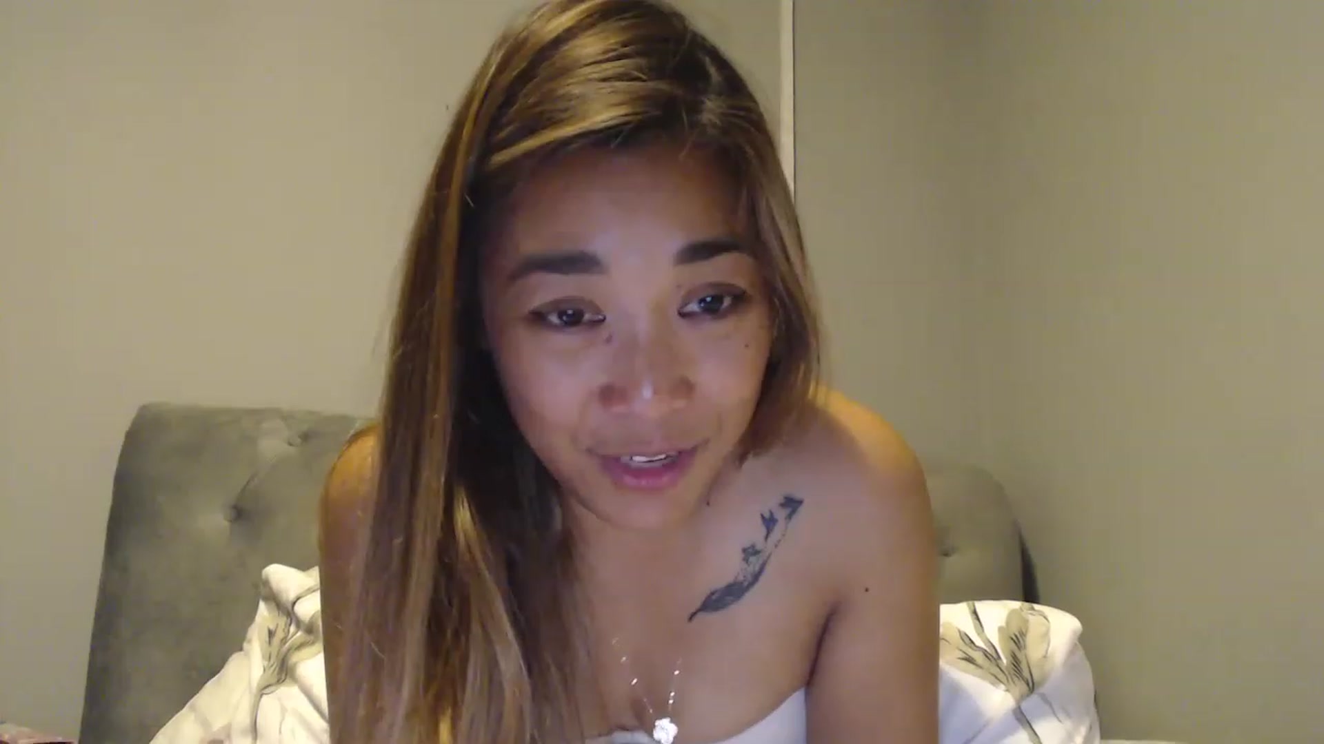 Gallery image thumbnail from NewKristine23's myfreecams stream on, 08/19/2023, 24:49 image 4 of 20
