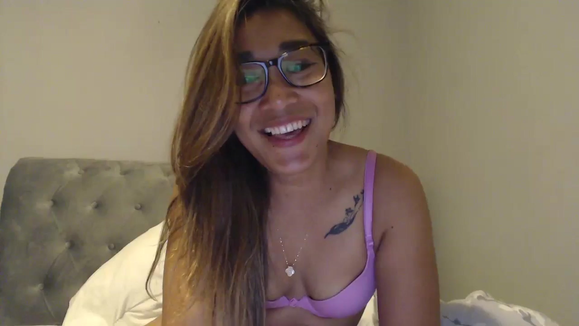 Gallery image thumbnail from NewKristine23's myfreecams stream on, 08/22/2023, 23:12 image 4 of 20