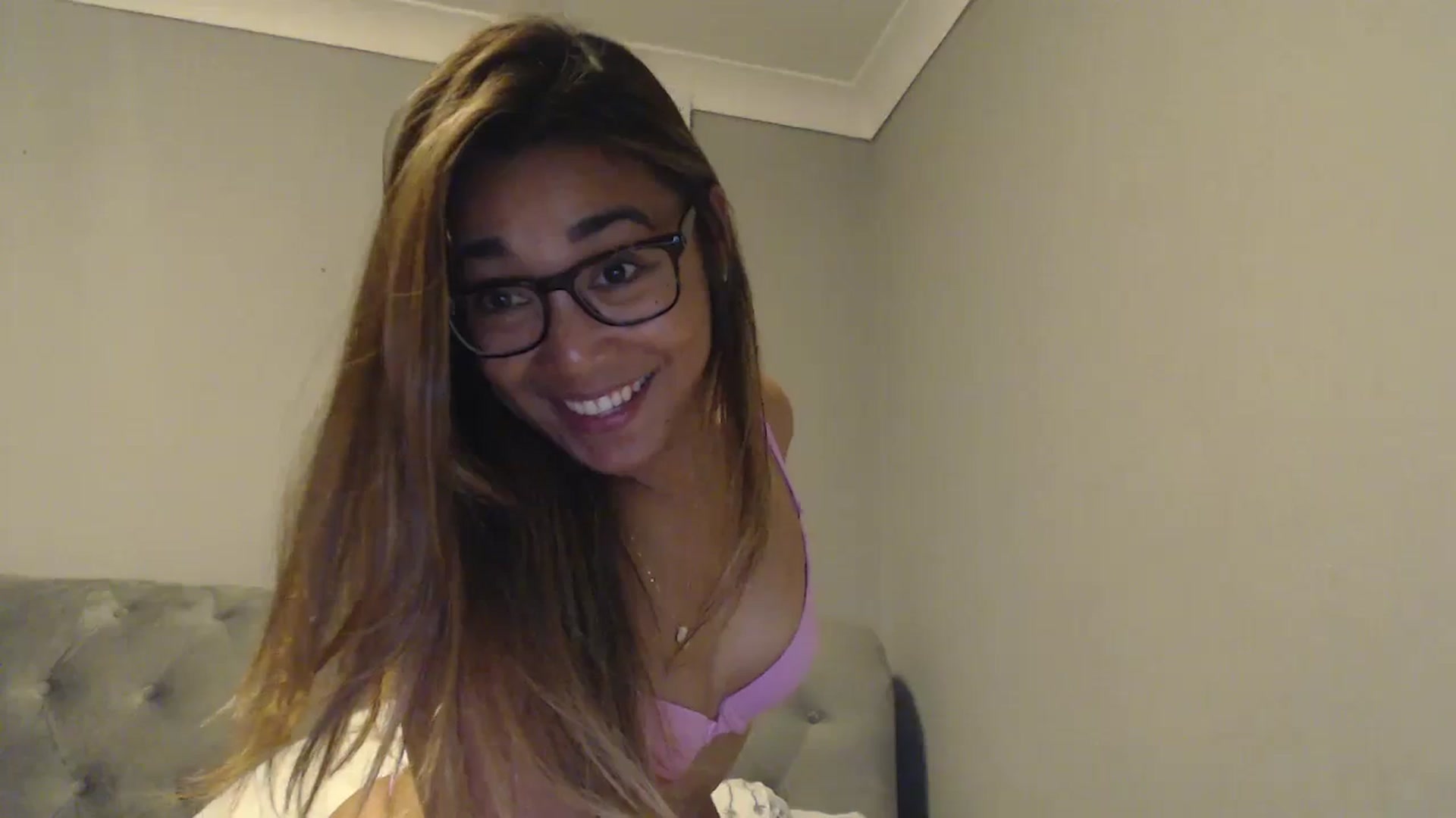Gallery image thumbnail from NewKristine23's myfreecams stream on, 08/22/2023, 23:12 image 6 of 20