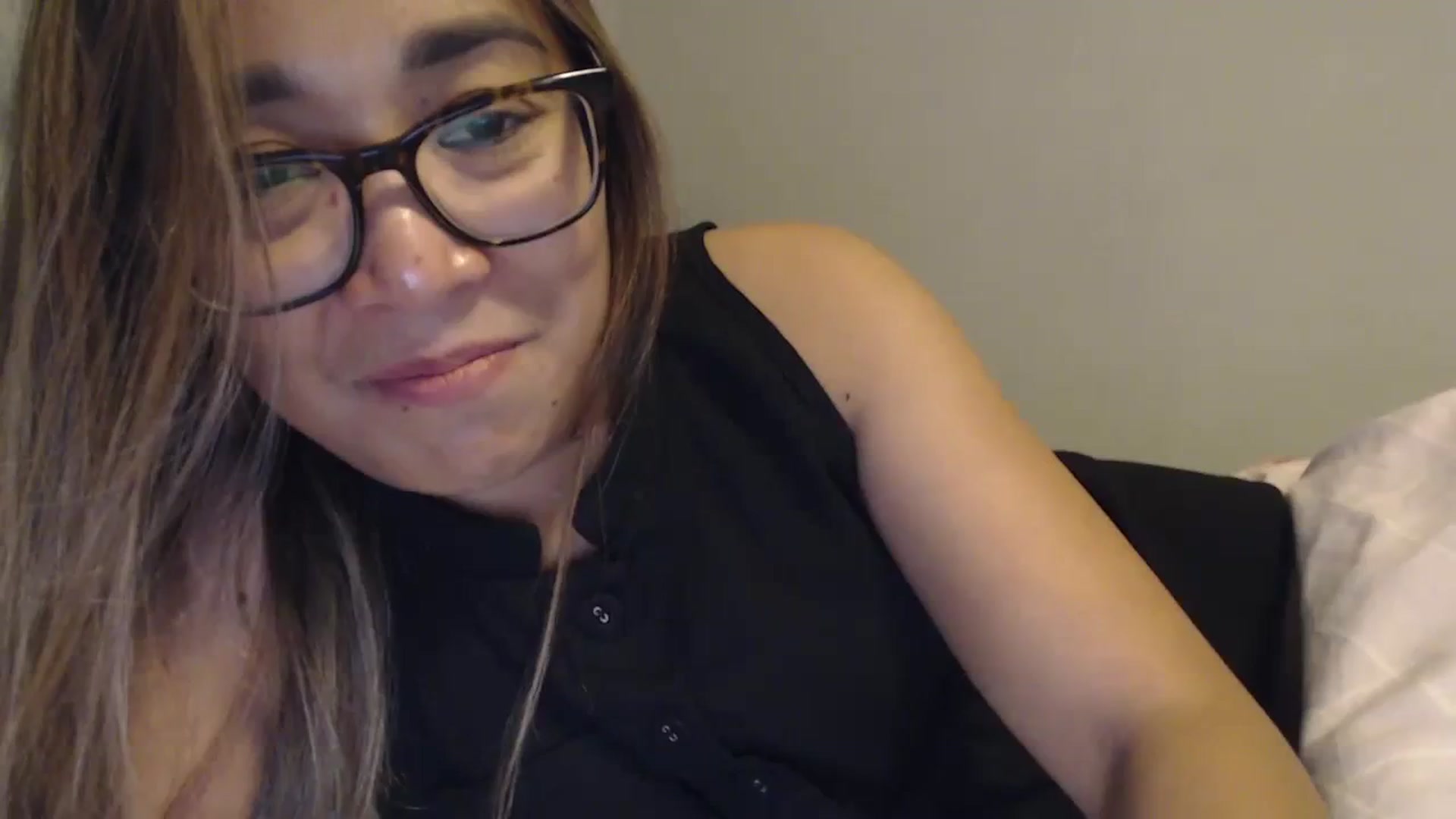 Gallery image thumbnail from NewKristine23's myfreecams stream on, 10/25/2023, 10:36 image 1 of 20