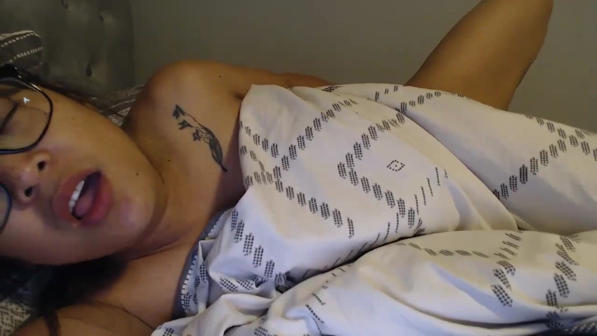 Gallery image thumbnail from NewKristine23's myfreecams stream on, 11/04/2023, 12:22 image 9 of 20