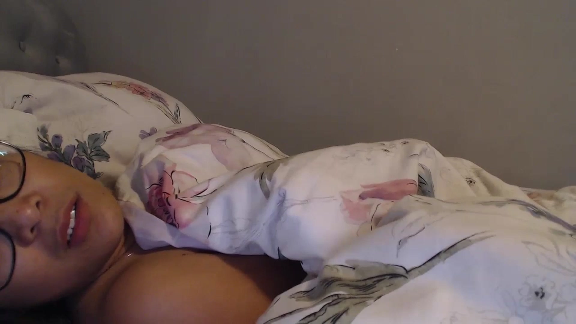 Gallery image thumbnail from NewKristine23's myfreecams stream on, 11/10/2023, 10:54 image 15 of 20