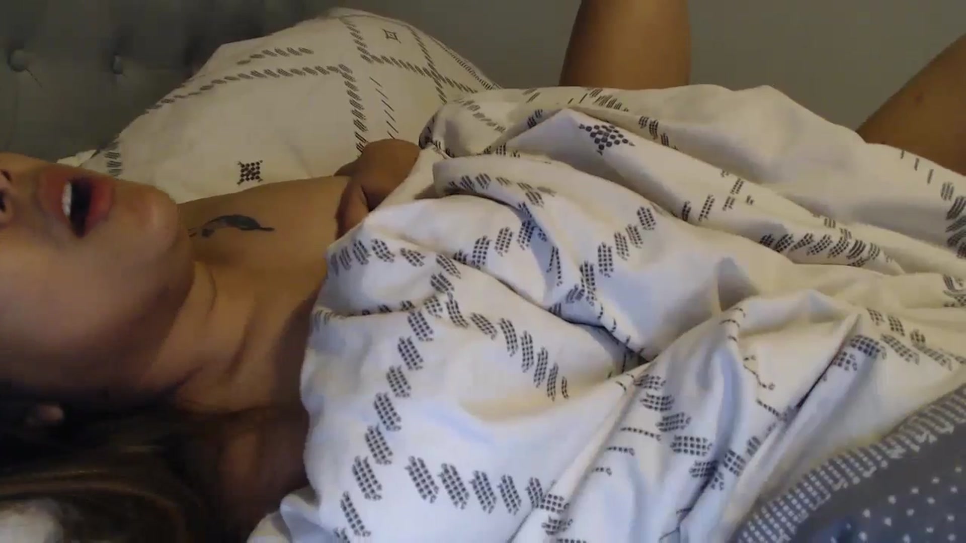 Gallery image thumbnail from NewKristine23's myfreecams stream on, 11/26/2023, 10:48 image 14 of 20