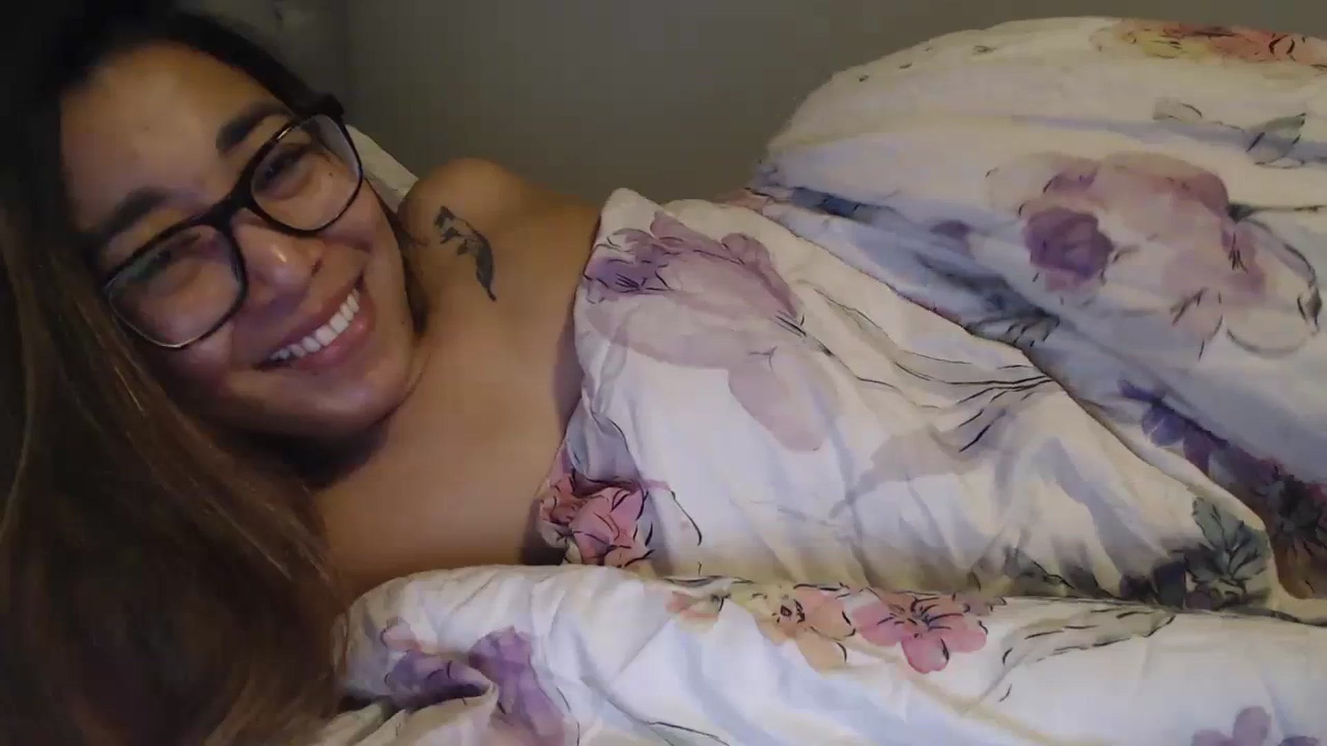 Gallery image thumbnail from NewKristine23's myfreecams stream on, 01/25/2024, 12:00 image 19 of 20