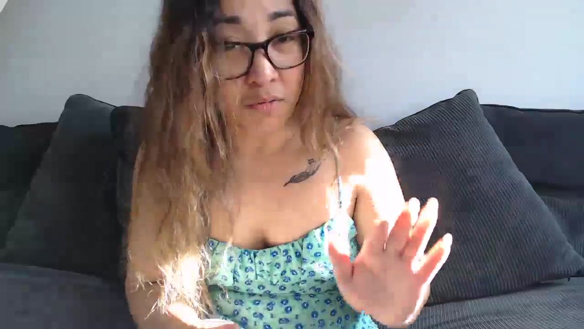 Gallery image thumbnail from NewKristine23's myfreecams stream on, 02/19/2024, 12:14 image 4 of 20