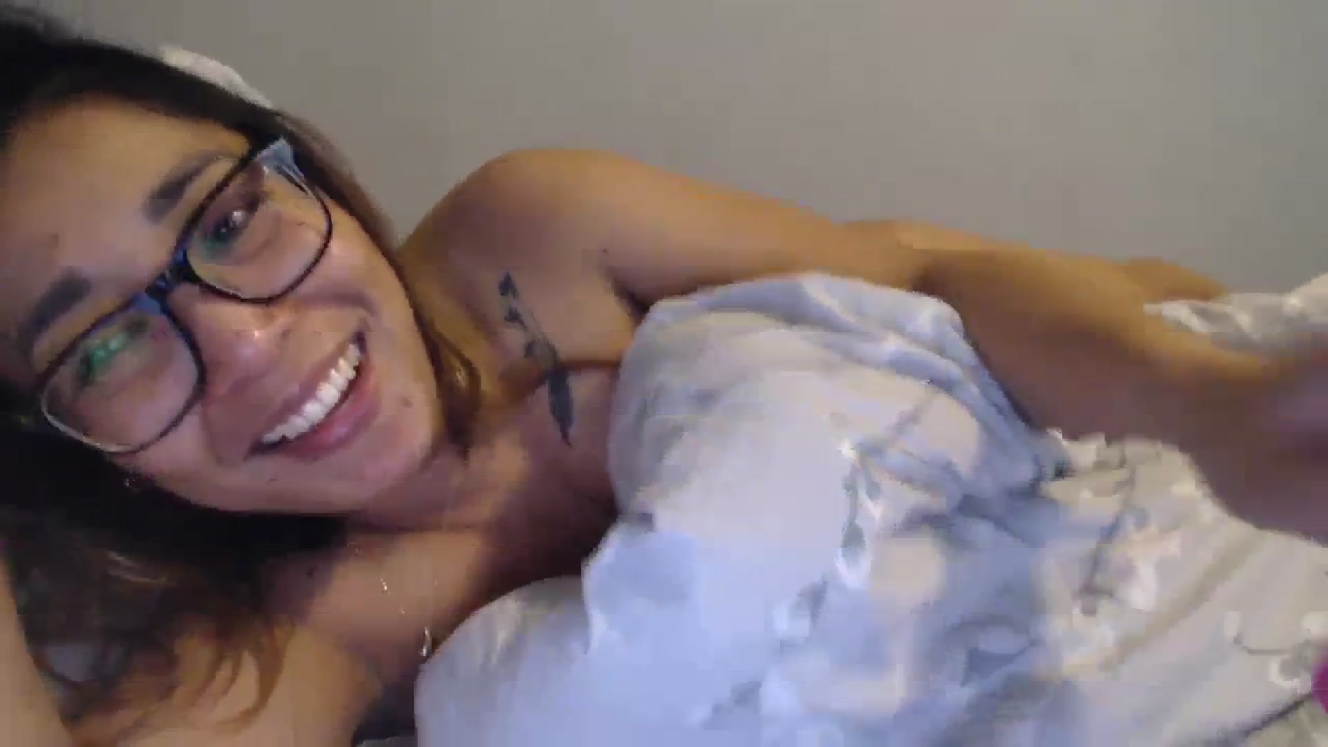 Gallery image thumbnail from NewKristine23's myfreecams stream on, 03/10/2024, 24:54 image 7 of 20