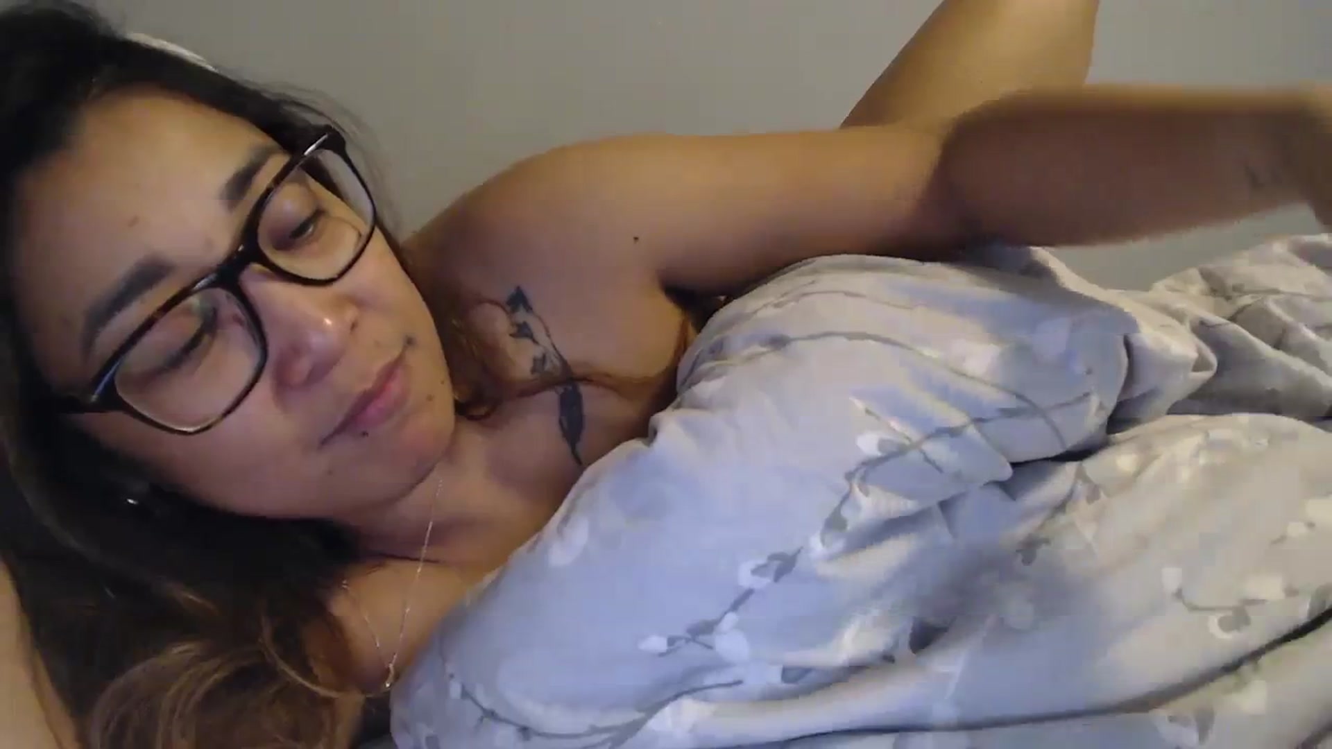 Gallery image thumbnail from NewKristine23's myfreecams stream on, 03/10/2024, 24:54 image 2 of 20