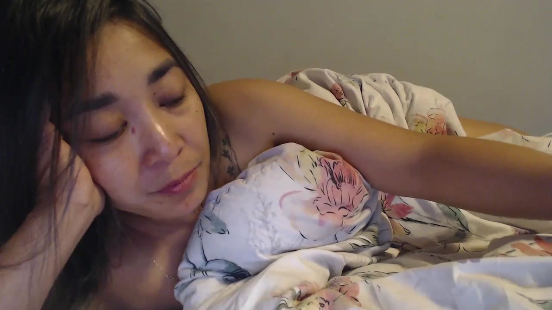 Gallery image thumbnail from NewKristine23's myfreecams stream on, 04/19/2024, 10:20 image 9 of 20