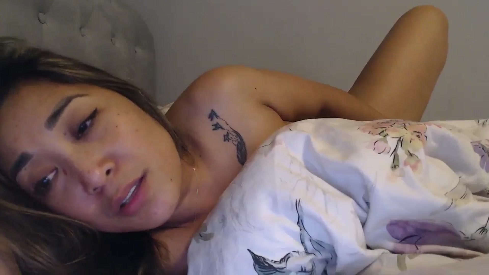Gallery image thumbnail from NewKristine23's myfreecams stream on, 05/04/2024, 22:50 image 12 of 20