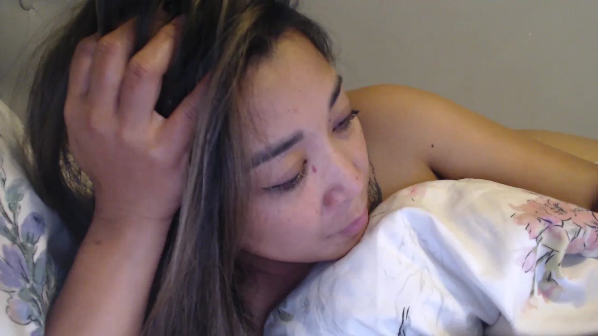 Gallery image thumbnail from NewKristine23's myfreecams stream on, 05/04/2024, 22:50 image 9 of 20