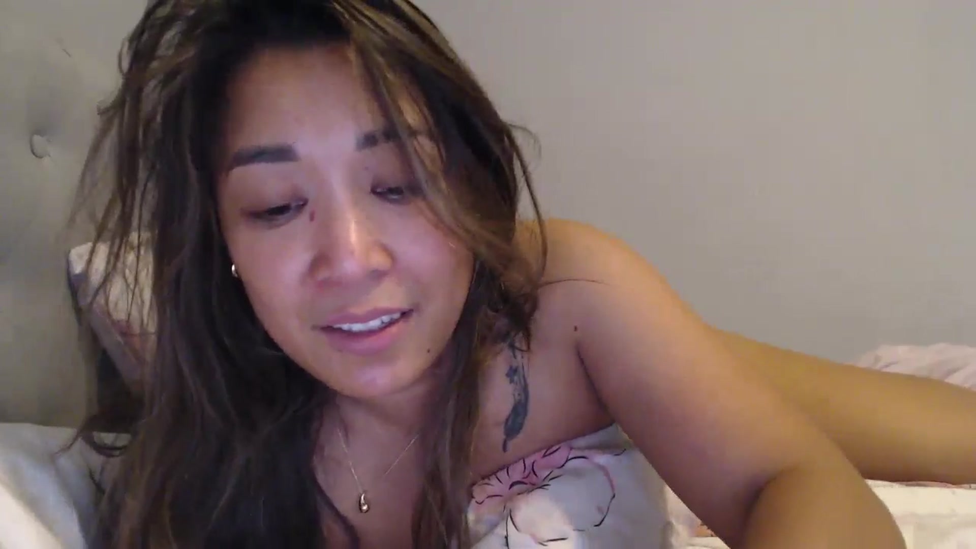 Gallery image thumbnail from NewKristine23's myfreecams stream on, 05/07/2024, 23:23 image 16 of 20