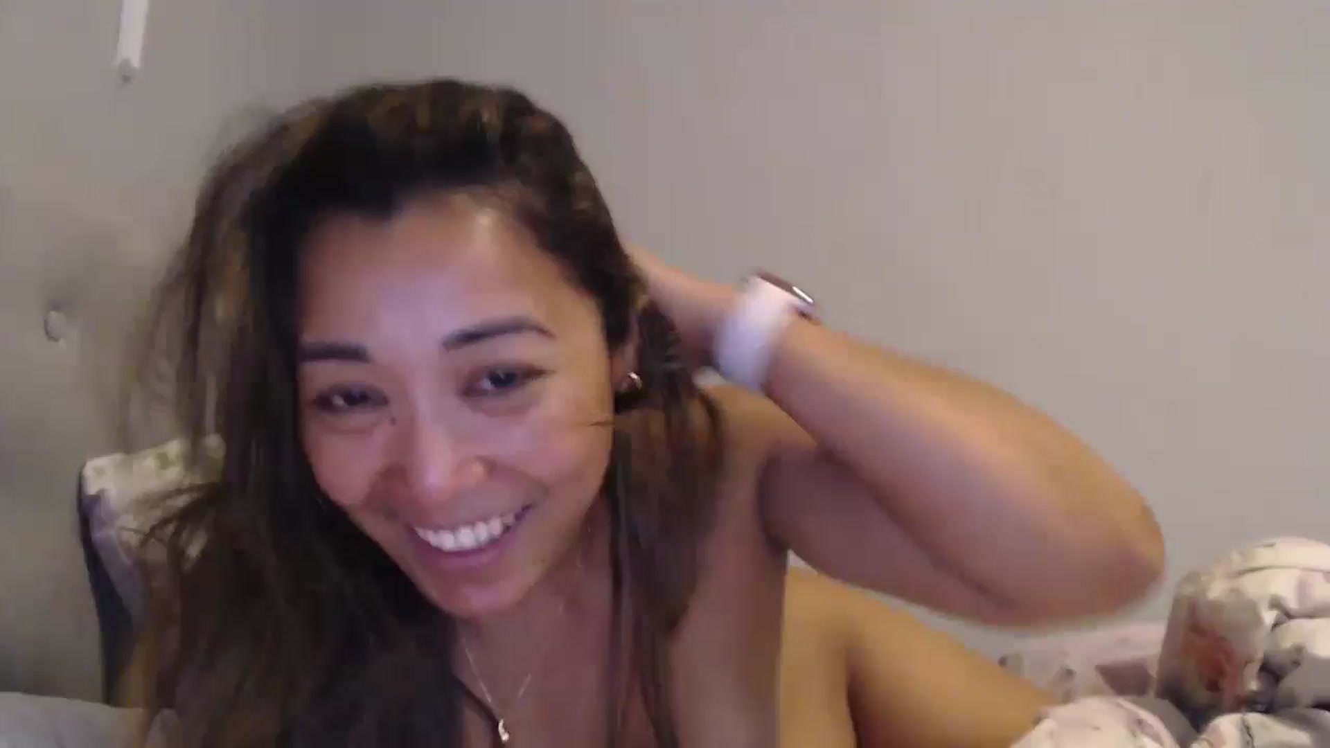 Gallery image thumbnail from NewKristine23's myfreecams stream on, 05/07/2024, 23:23 image 15 of 20