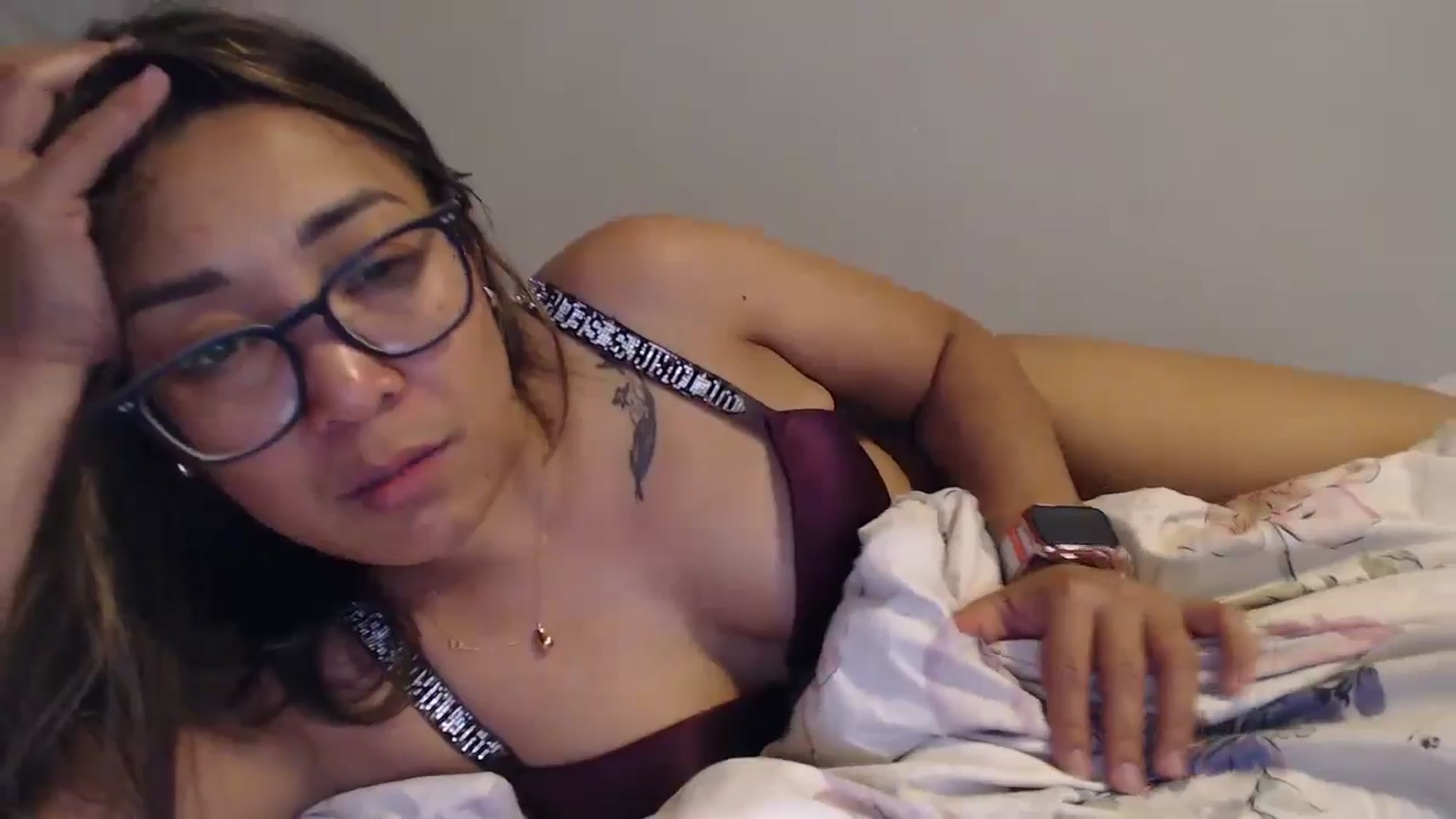 Gallery image thumbnail from NewKristine23's myfreecams stream on, 05/08/2024, 22:26 image 6 of 20