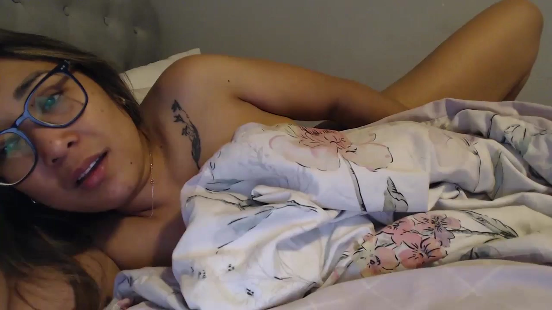 Gallery image thumbnail from NewKristine23's myfreecams stream on, 05/11/2024, 08:00 image 1 of 20