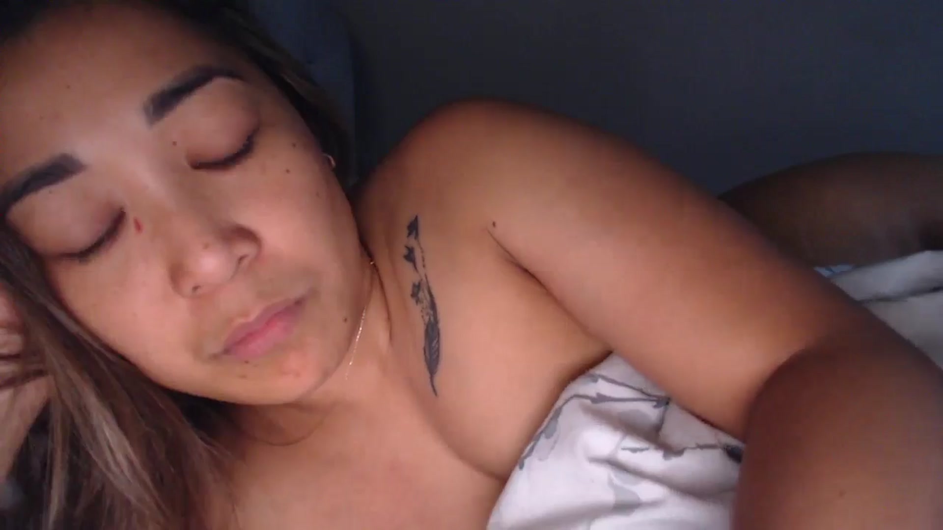 Gallery image thumbnail from NewKristine23's myfreecams stream on, 05/14/2024, 06:14 image 17 of 20