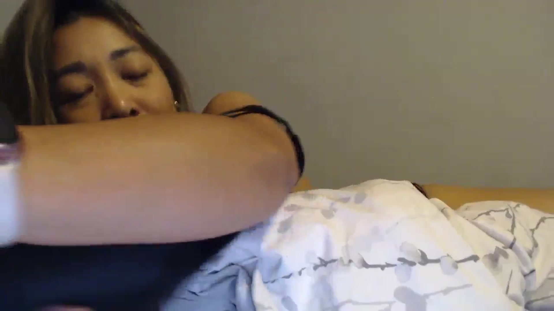 Gallery image thumbnail from NewKristine23's myfreecams stream on, 05/16/2024, 09:08 image 13 of 20