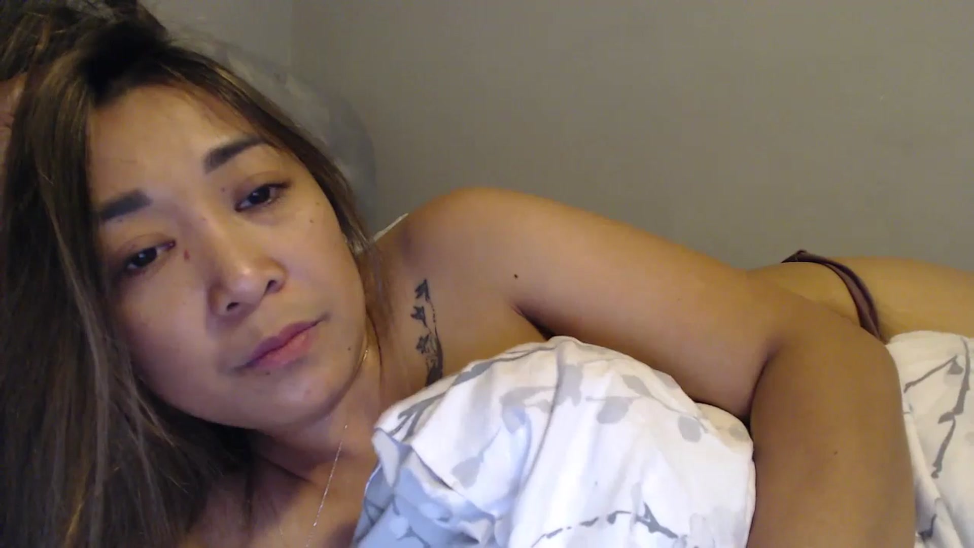 Gallery image thumbnail from NewKristine23's myfreecams stream on, 05/16/2024, 09:08 image 16 of 20