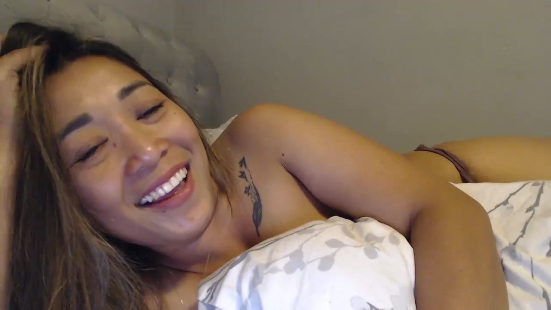 Gallery image thumbnail from NewKristine23's myfreecams stream on, 05/16/2024, 09:29 image 5 of 20