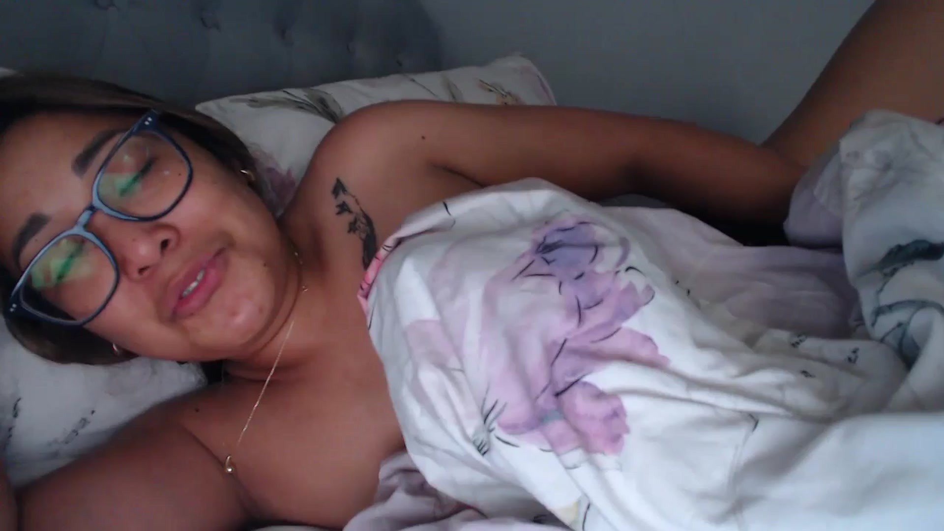 Gallery image thumbnail from NewKristine23's myfreecams stream on, 05/18/2024, 10:03 image 2 of 20