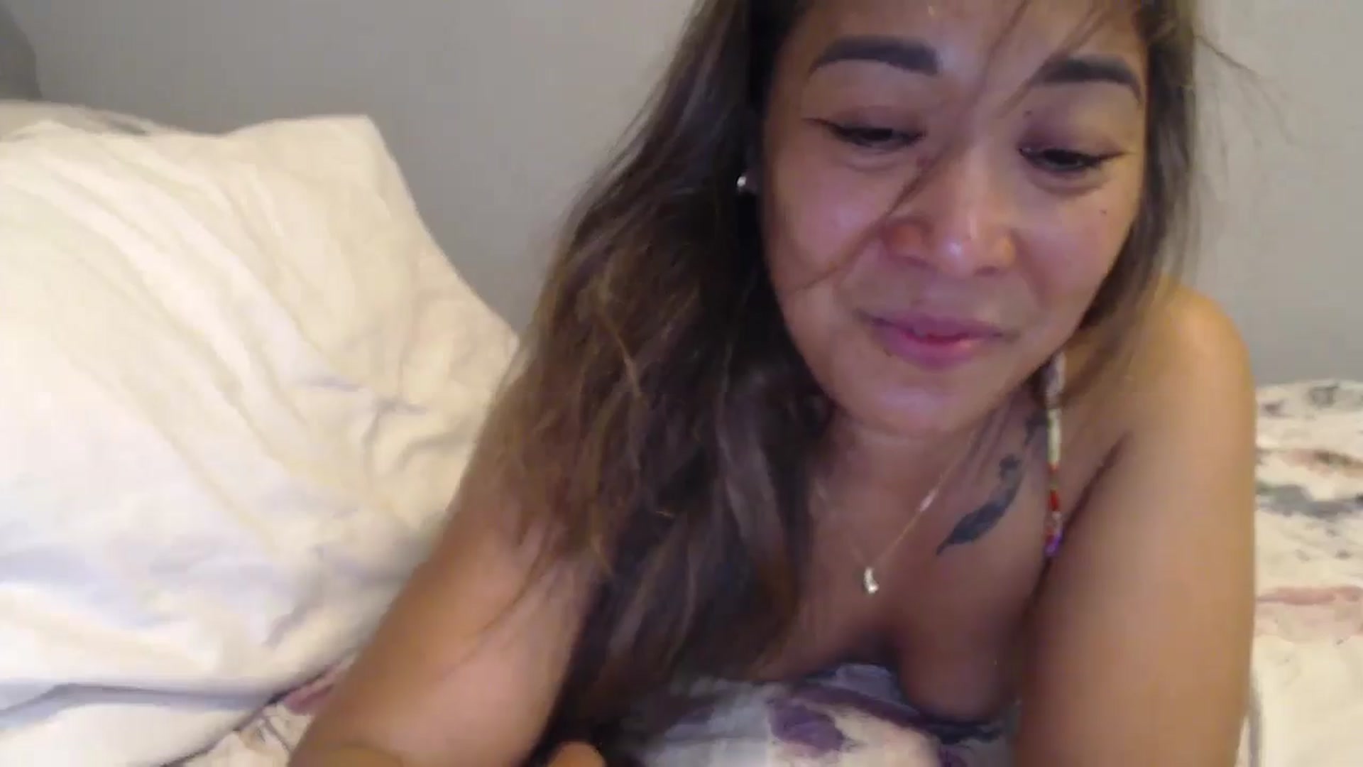Gallery image thumbnail from NewKristine23's myfreecams stream on, 05/24/2024, 23:33 image 7 of 20