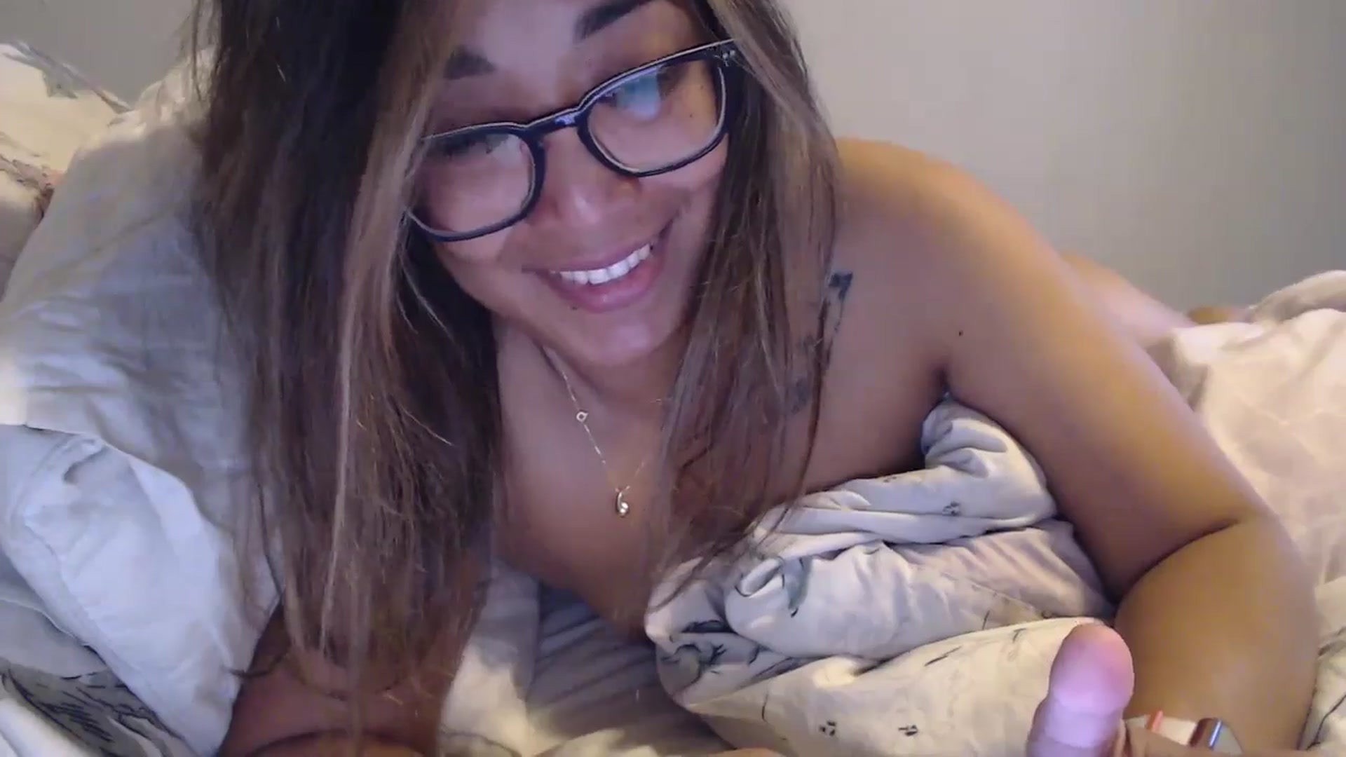 Gallery image thumbnail from NewKristine23's myfreecams stream on, 05/25/2024, 09:14 image 2 of 20