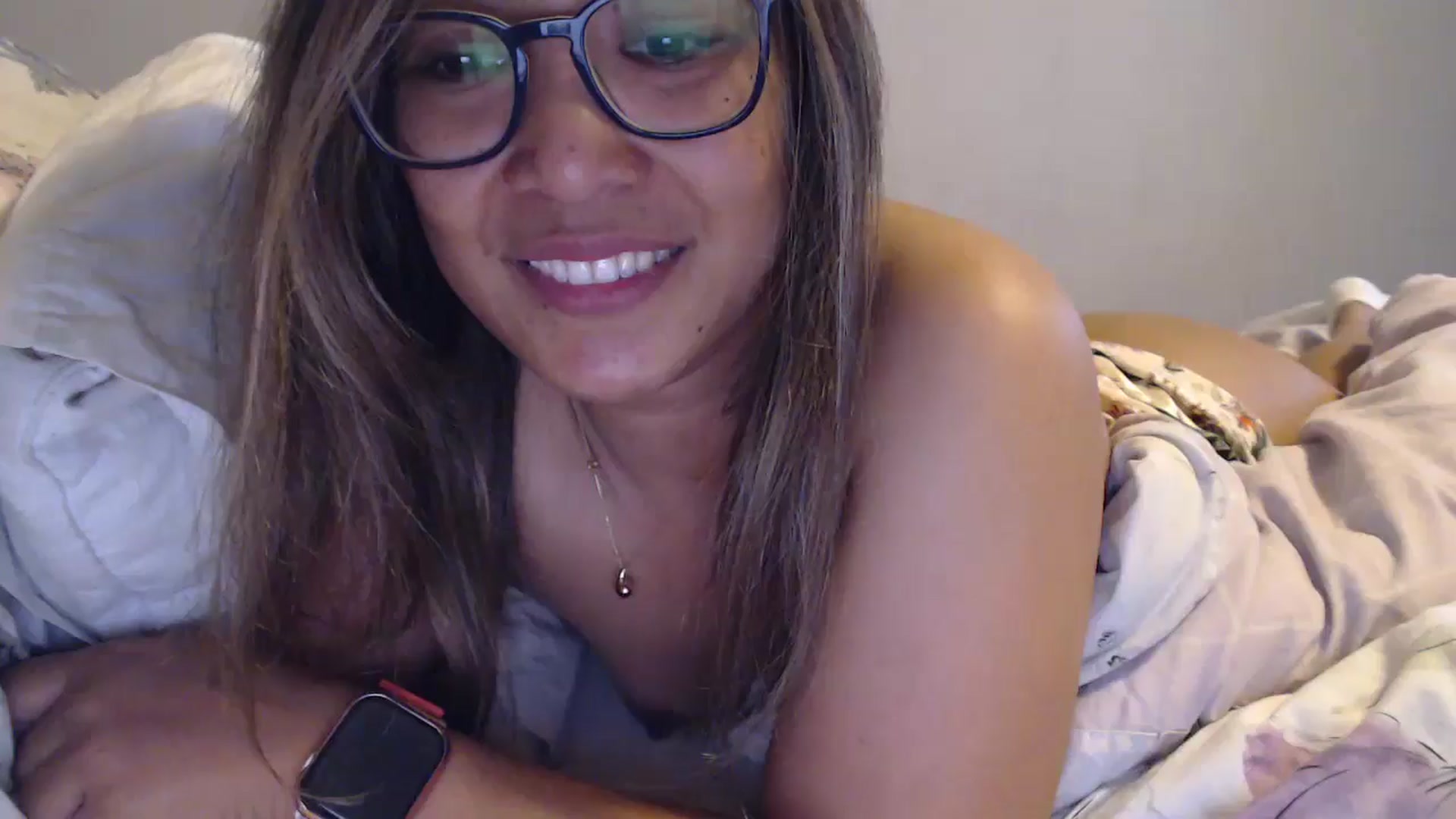 Gallery image thumbnail from NewKristine23's myfreecams stream on, 05/25/2024, 09:14 image 7 of 20