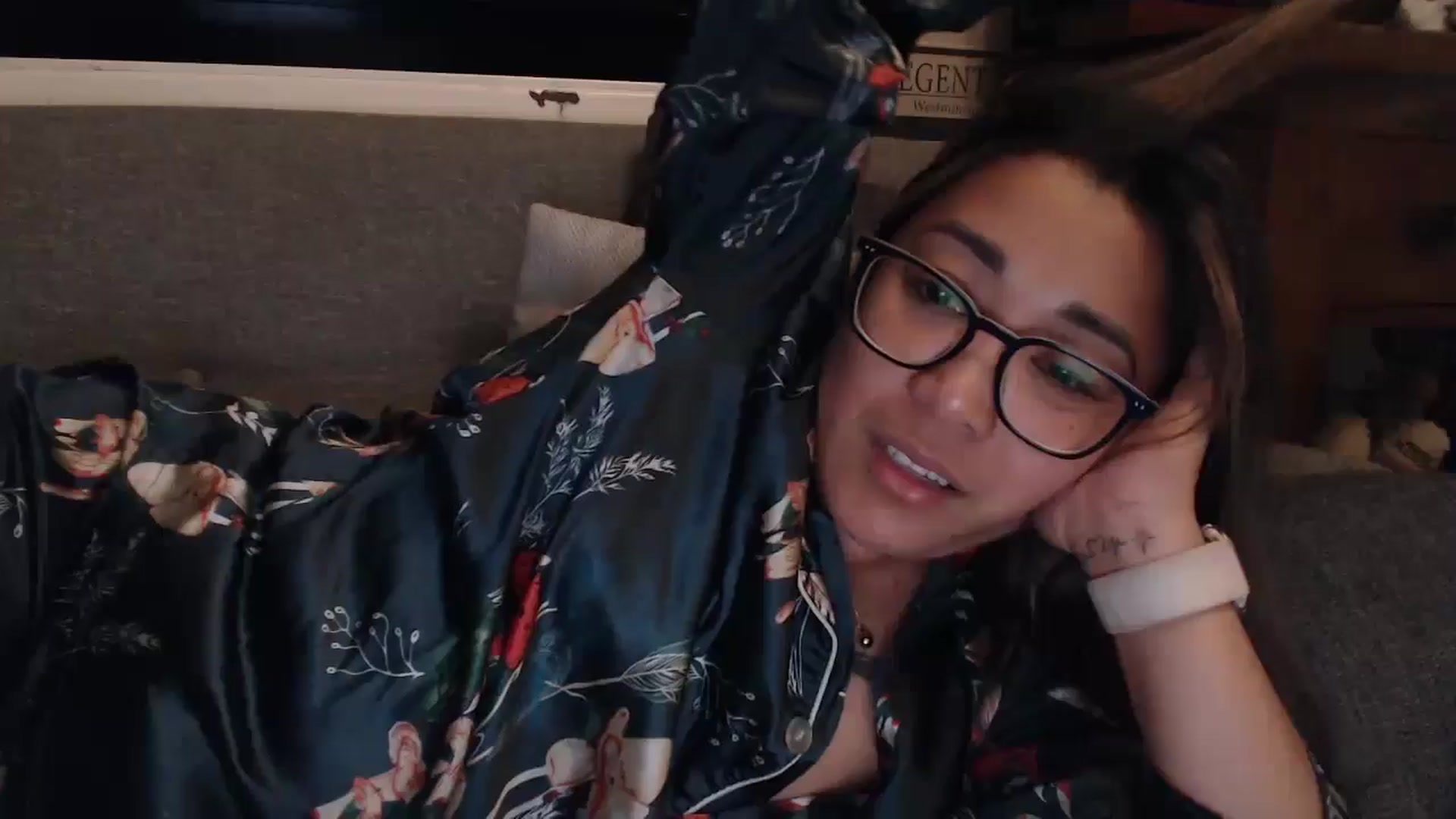 Gallery image thumbnail from NewKristine23's myfreecams stream on, 05/25/2024, 23:33 image 1 of 20