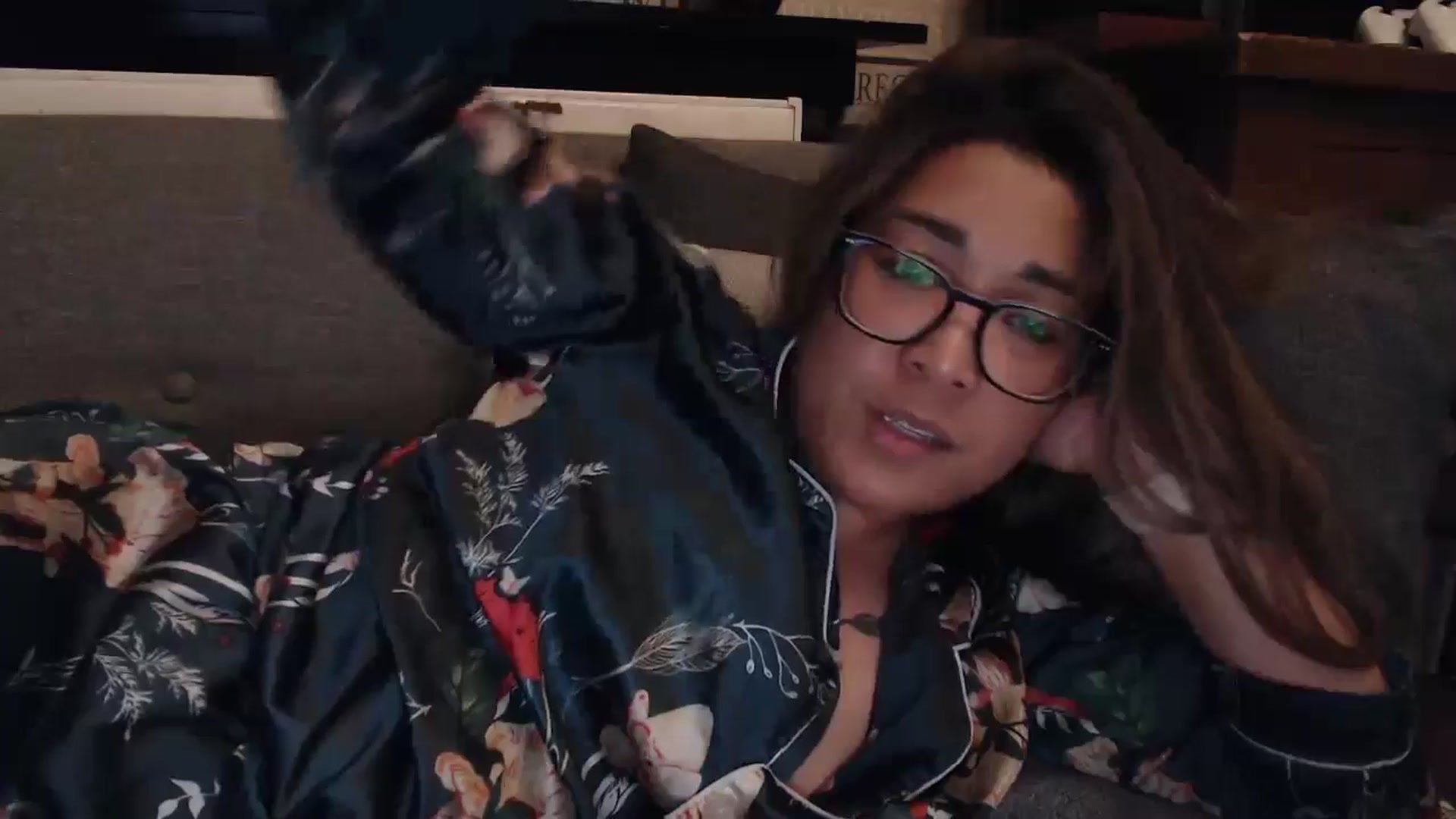 Gallery image thumbnail from NewKristine23's myfreecams stream on, 05/25/2024, 23:33 image 11 of 20