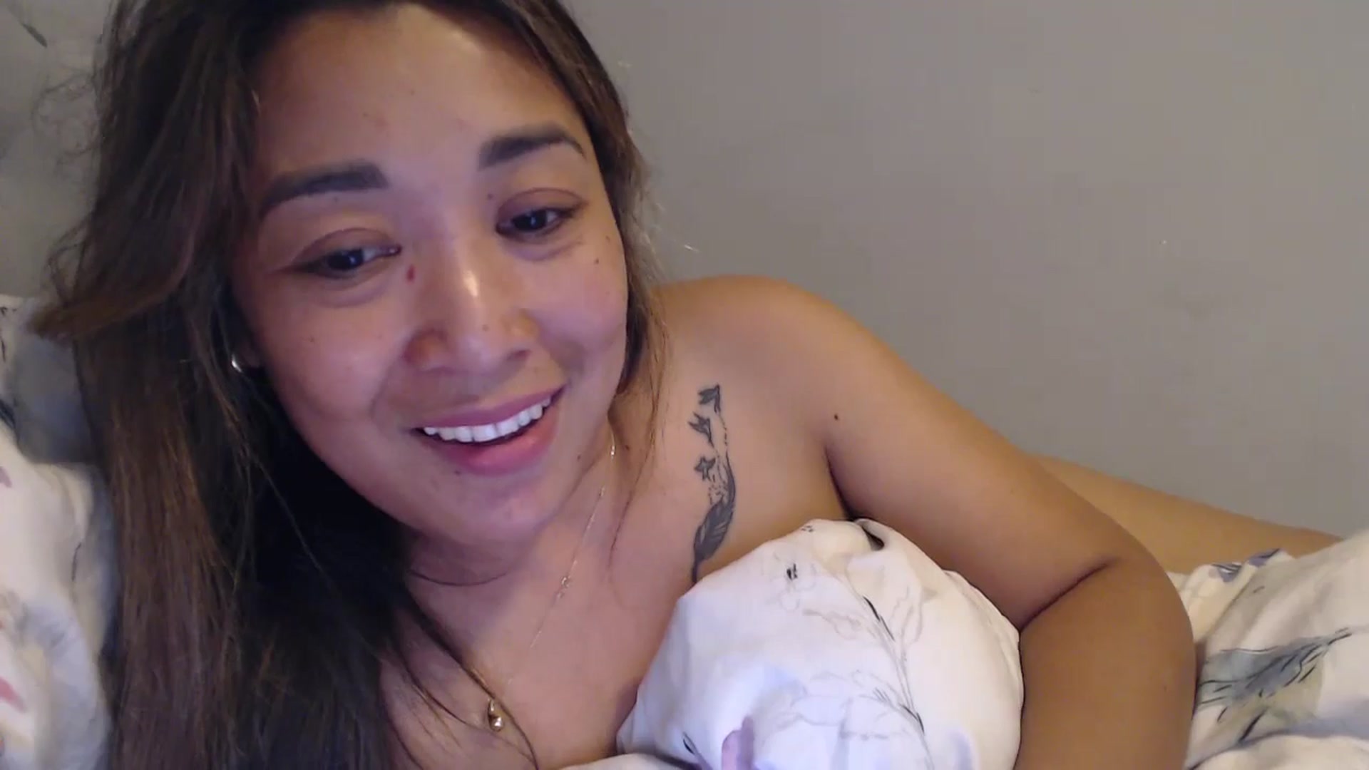 Gallery image thumbnail from NewKristine23's myfreecams stream on, 05/26/2024, 23:33 image 18 of 20