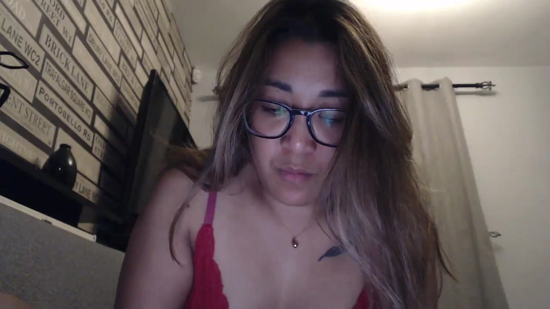 Gallery image thumbnail from NewKristine23's myfreecams stream on, 05/27/2024, 23:51 image 9 of 20