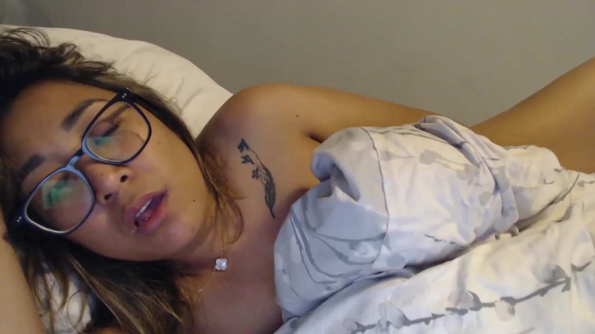 Gallery image thumbnail from NewKristine23's myfreecams stream on, 05/31/2024, 10:15 image 5 of 20