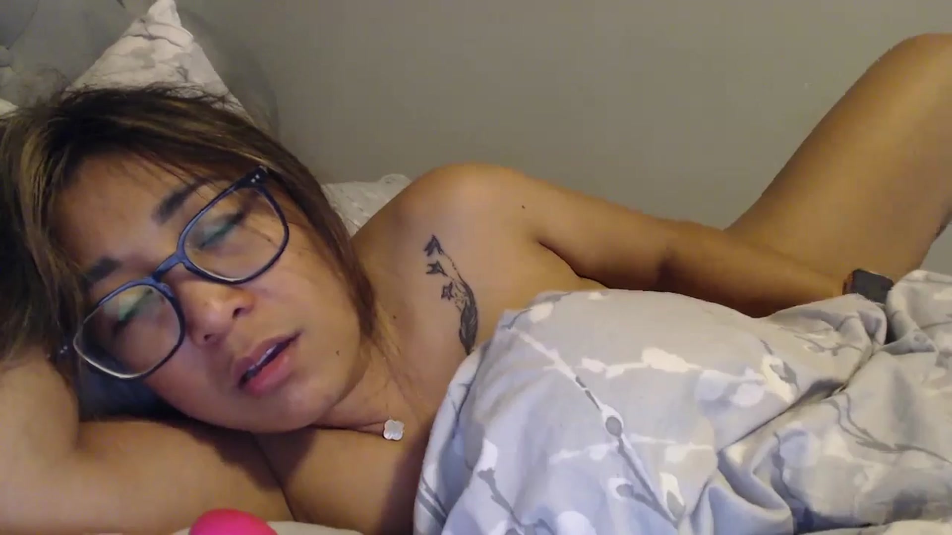Gallery image thumbnail from NewKristine23's myfreecams stream on, 06/03/2024, 11:08 image 11 of 20