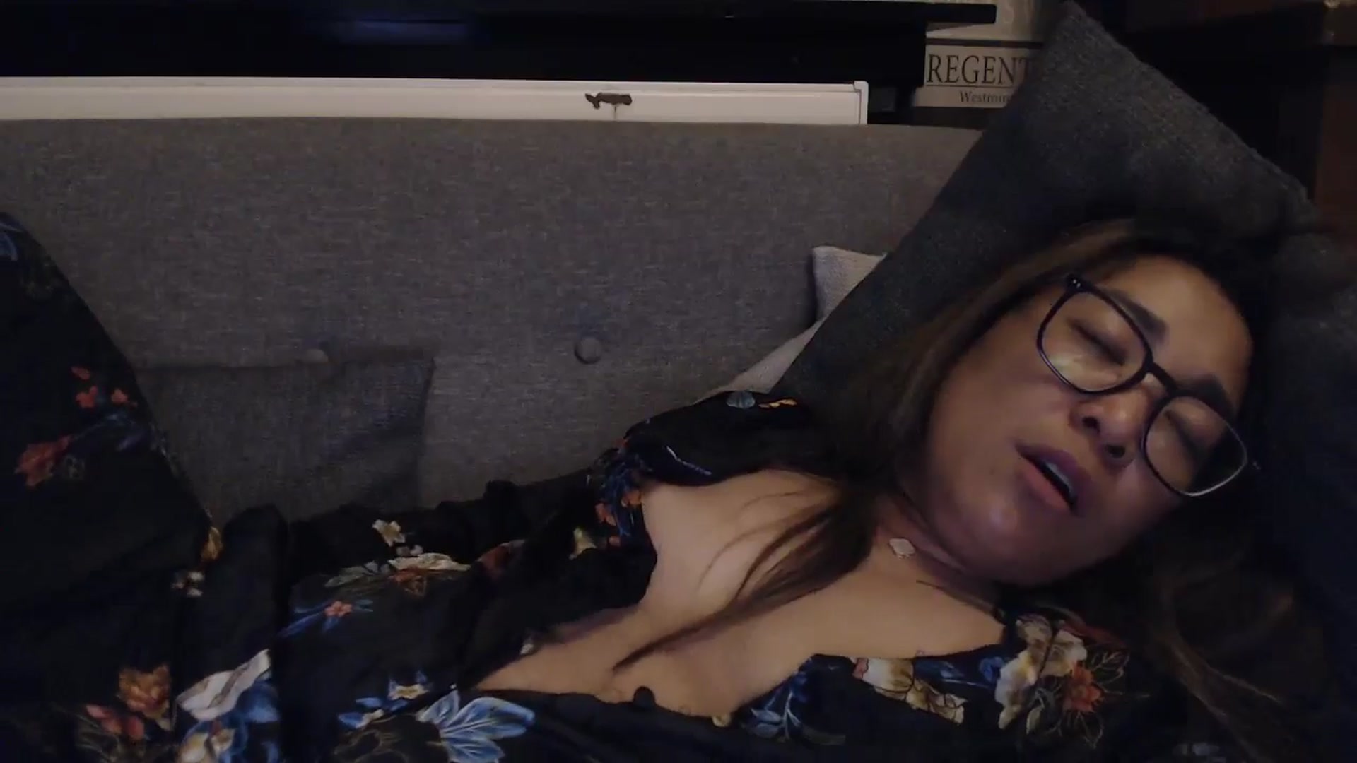 Gallery image thumbnail from NewKristine23's myfreecams stream on, 06/05/2024, 24:29 image 4 of 20