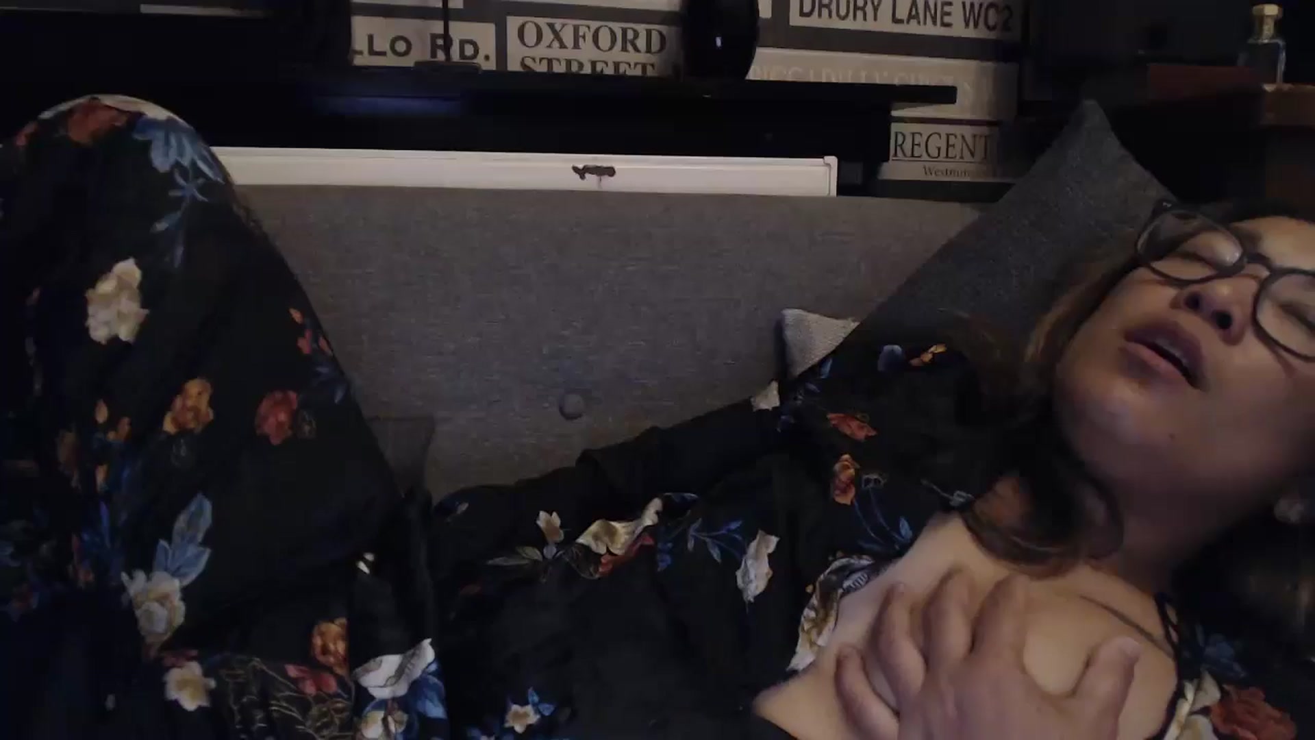 Gallery image thumbnail from NewKristine23's myfreecams stream on, 06/05/2024, 24:29 image 2 of 20