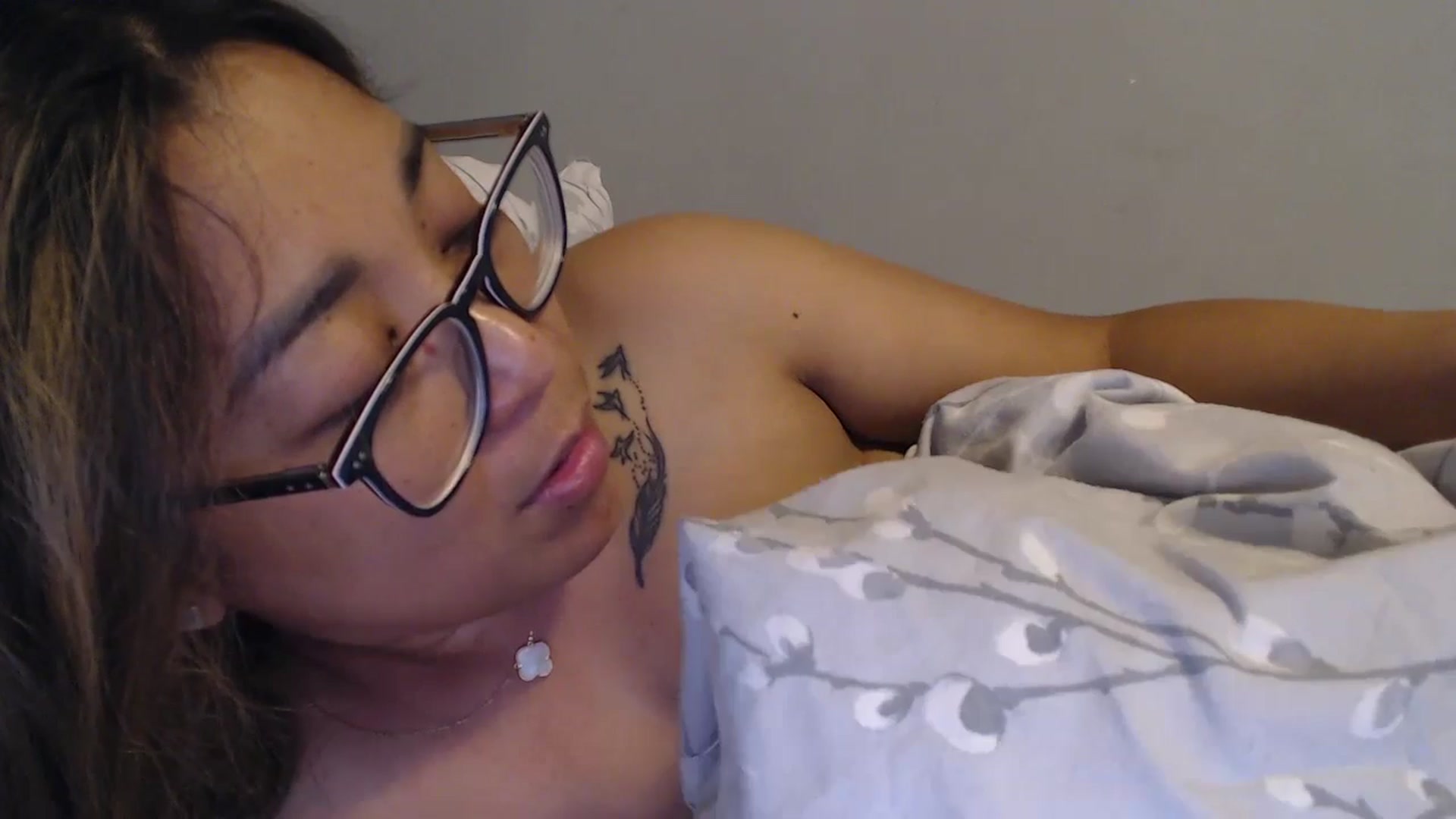 Gallery image thumbnail from NewKristine23's myfreecams stream on, 06/05/2024, 22:47 image 17 of 20