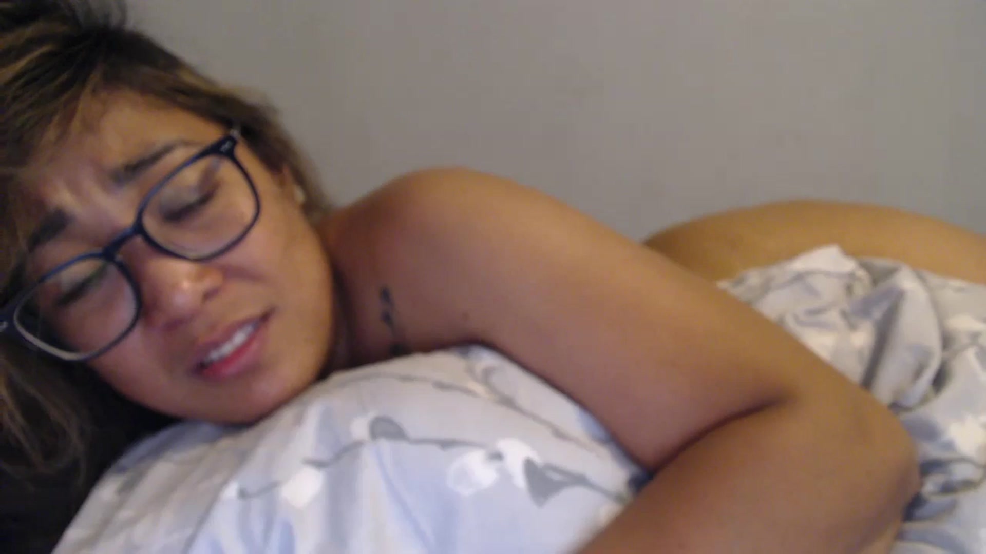 Gallery image thumbnail from NewKristine23's myfreecams stream on, 06/06/2024, 24:34 image 17 of 20