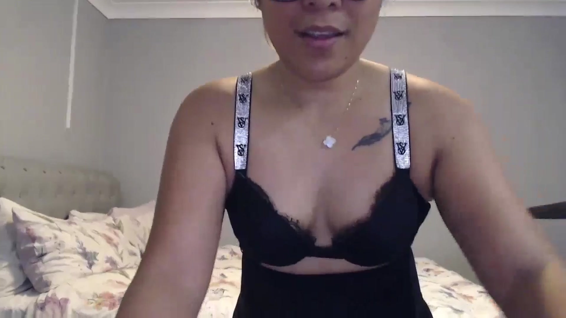 Gallery image thumbnail from NewKristine23's myfreecams stream on, 06/13/2024, 21:08 image 5 of 20
