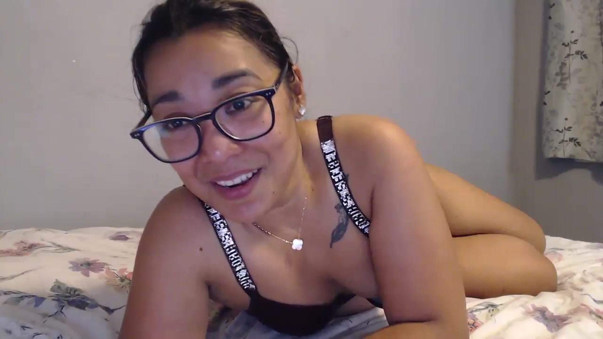 Gallery image thumbnail from NewKristine23's myfreecams stream on, 06/13/2024, 21:08 image 2 of 20