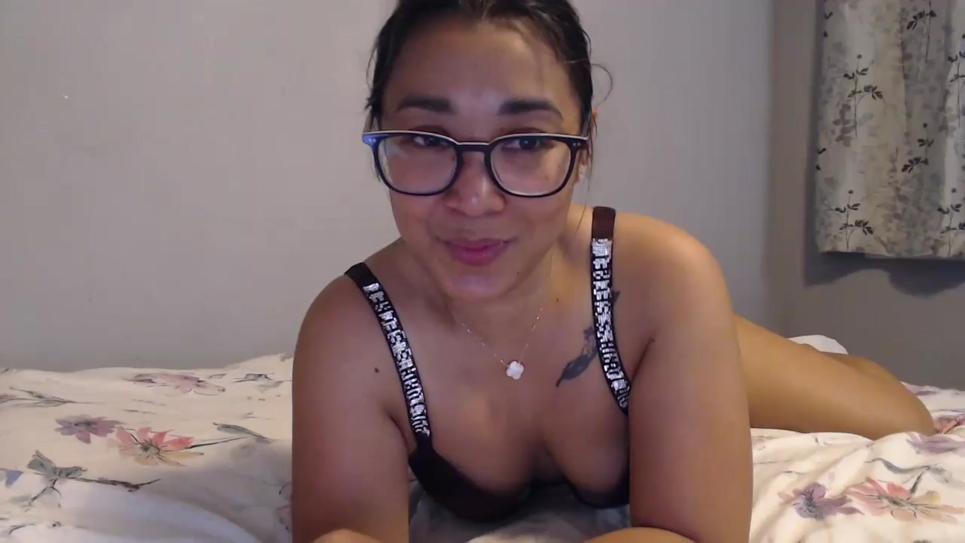 Gallery image thumbnail from NewKristine23's myfreecams stream on, 06/13/2024, 21:08 image 1 of 20