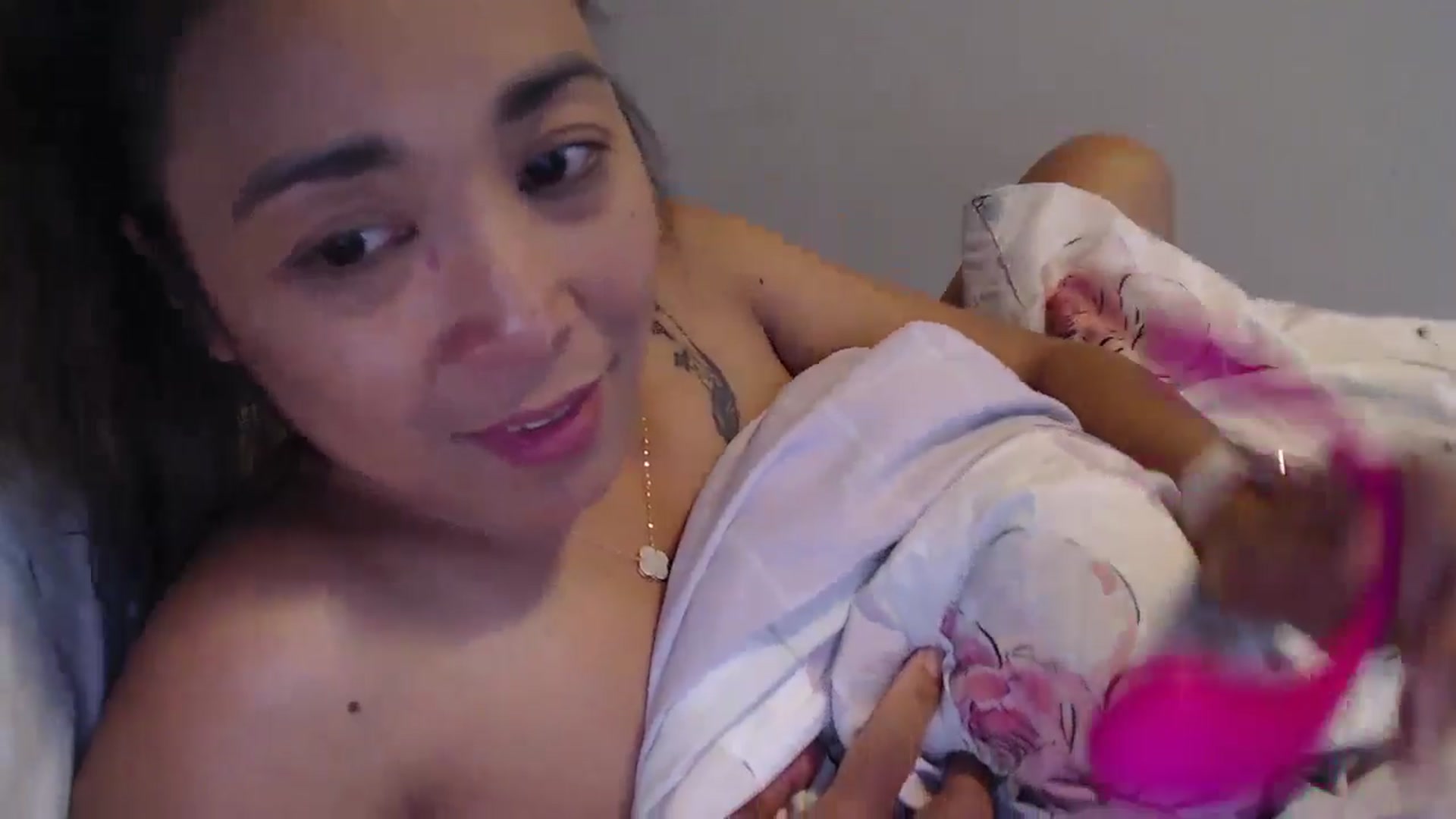 Gallery image thumbnail from NewKristine23's myfreecams stream on, 06/20/2024, 10:51 image 2 of 20