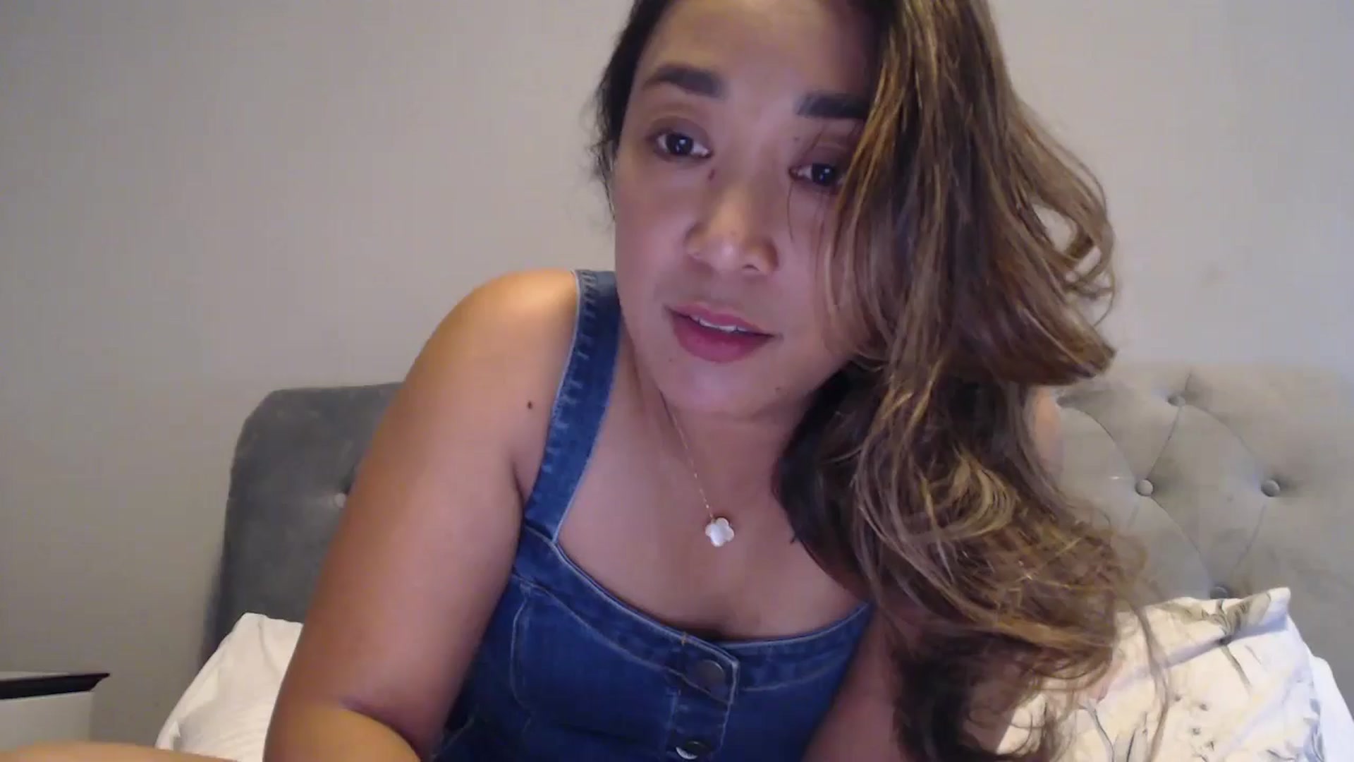 Gallery image thumbnail from NewKristine23's myfreecams stream on, 07/15/2024, 11:27 image 1 of 20