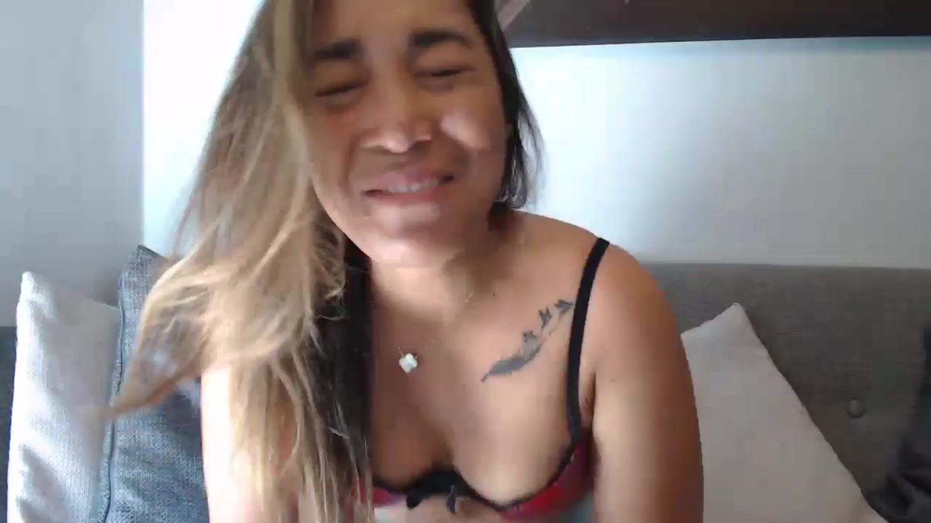 Gallery image thumbnail from NewKristine23's myfreecams stream on, 07/19/2024, 12:18 image 1 of 20