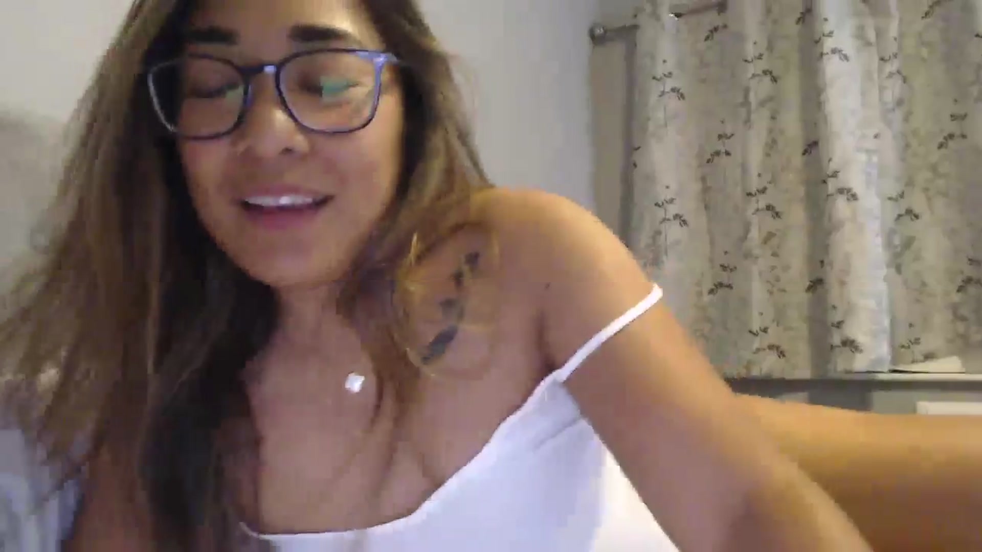 Gallery image thumbnail from NewKristine23's myfreecams stream on, 08/28/2024, 23:37 image 10 of 20
