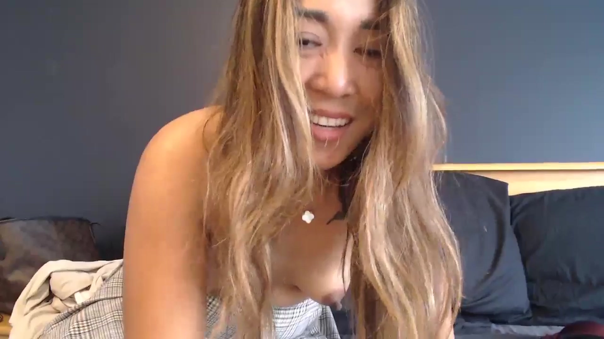 Gallery image thumbnail from NewKristine23's myfreecams stream on, 09/02/2024, 10:24 image 7 of 20