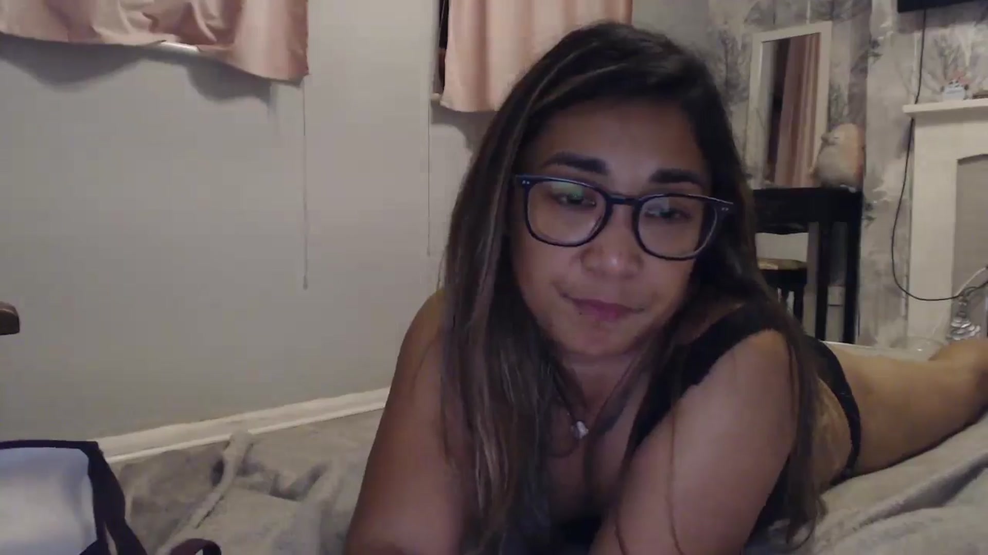 Gallery image thumbnail from NewKristine23's myfreecams stream on, 09/23/2024, 22:43 image 16 of 20