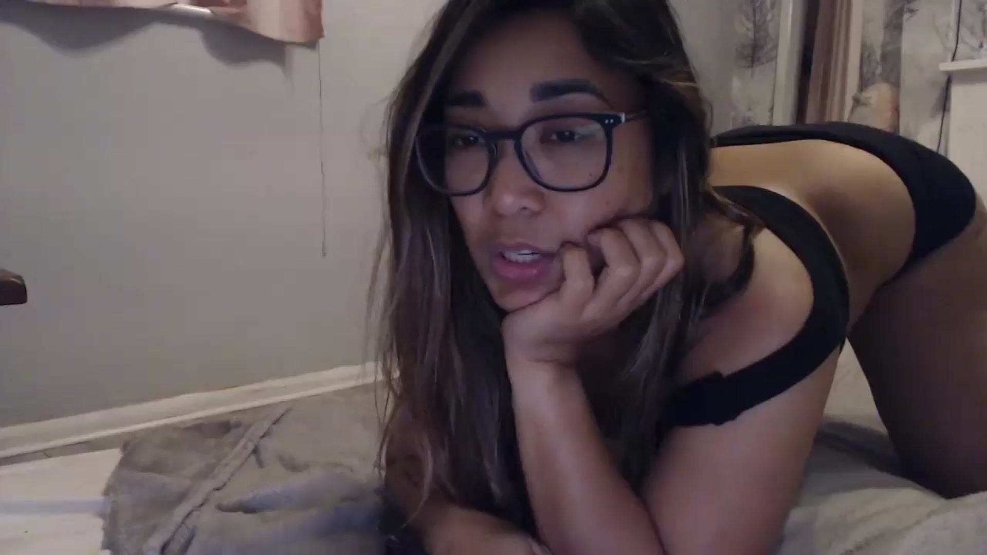 Gallery image thumbnail from NewKristine23's myfreecams stream on, 09/23/2024, 23:26 image 14 of 20