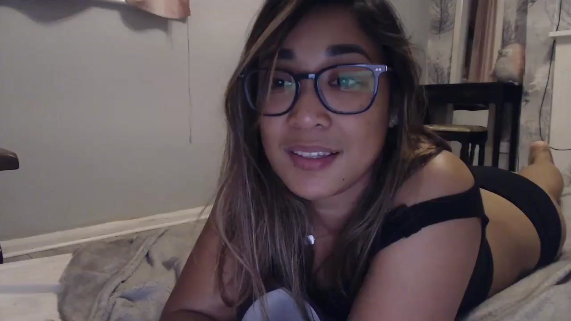 Gallery image thumbnail from NewKristine23's myfreecams stream on, 09/23/2024, 23:26 image 12 of 20