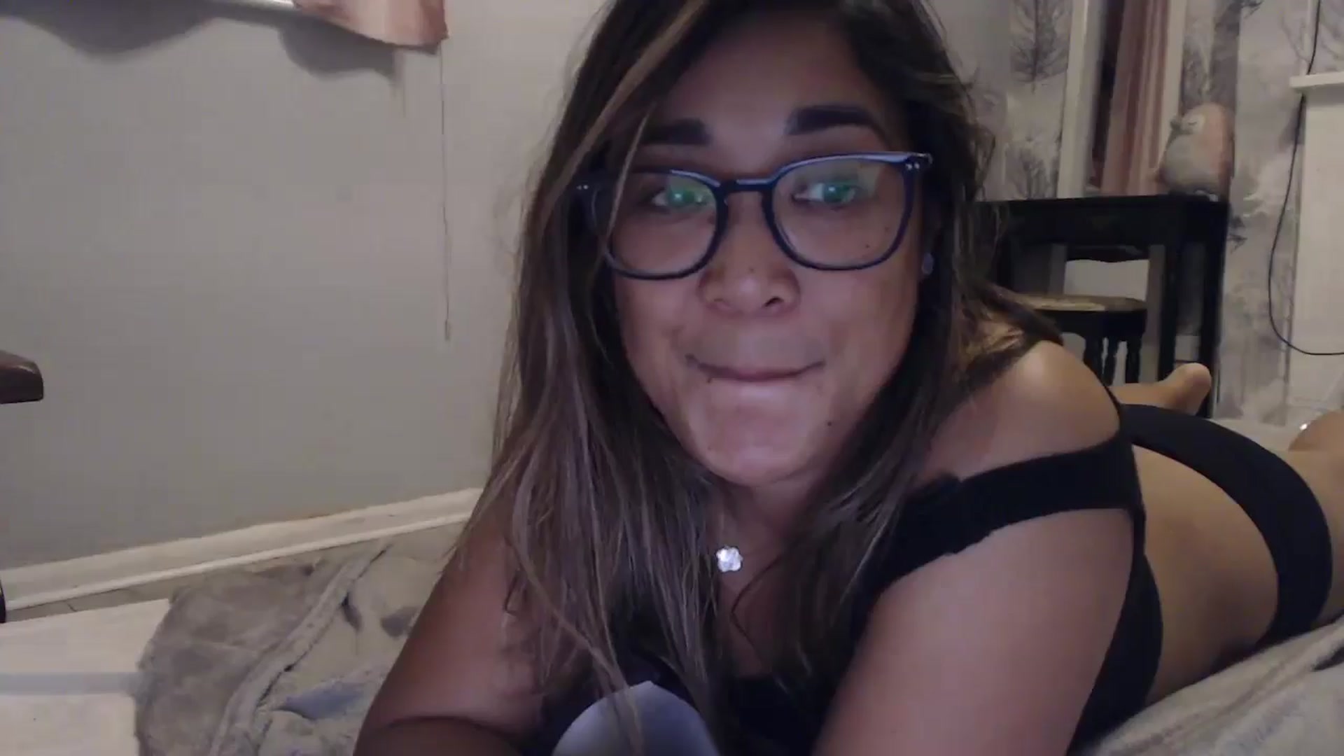 Gallery image thumbnail from NewKristine23's myfreecams stream on, 09/23/2024, 23:26 image 11 of 20