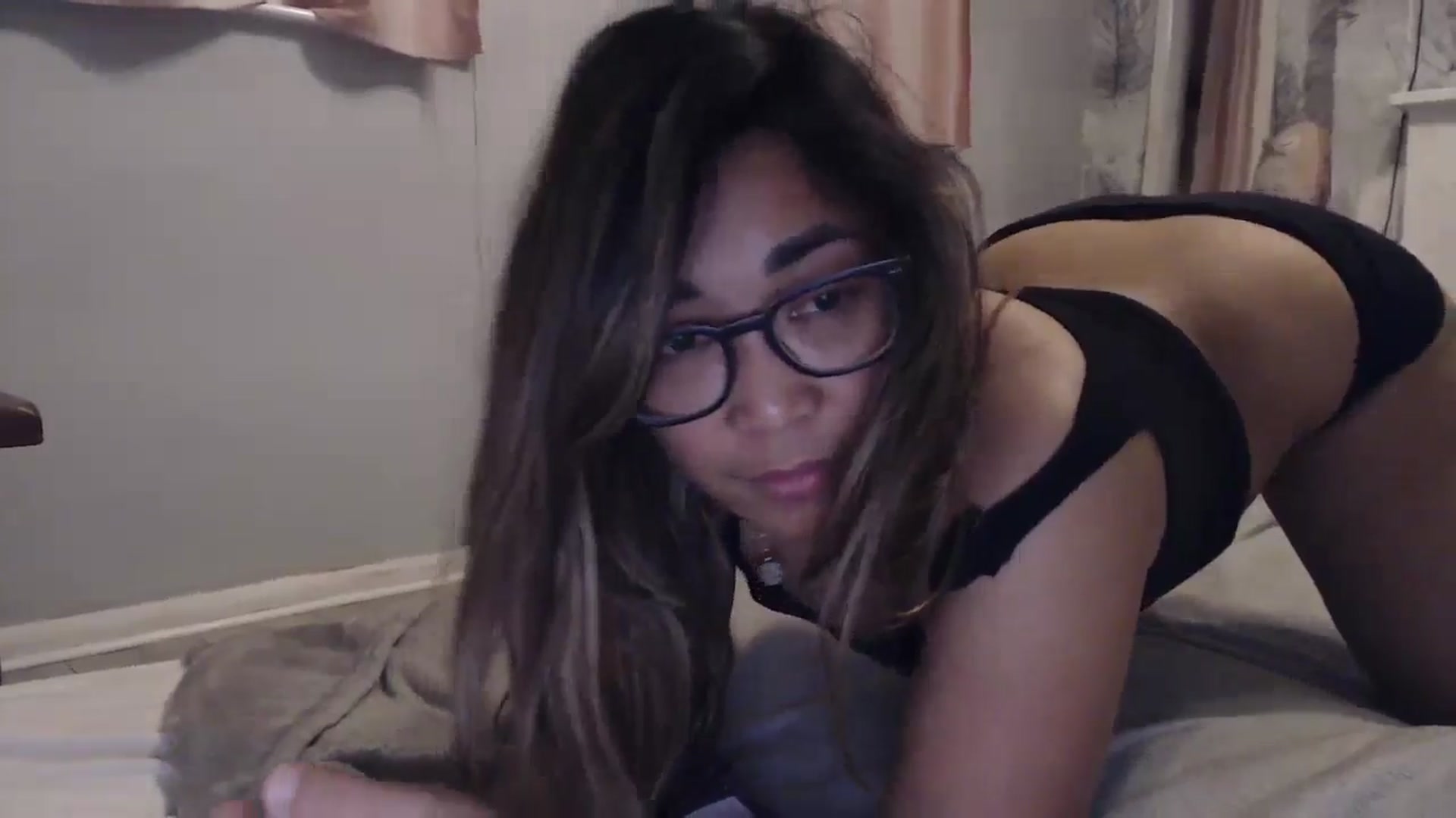 Gallery image thumbnail from NewKristine23's myfreecams stream on, 09/23/2024, 23:26 image 4 of 20